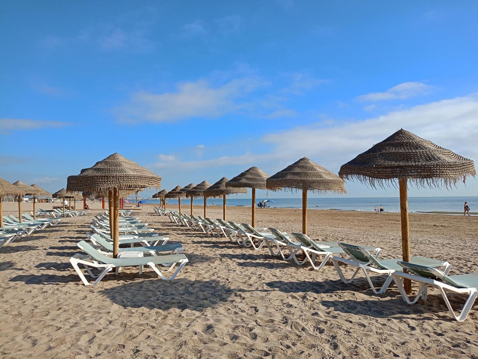 Apartamento Dos Habitaciones Primera Linea De Playa บาเลนเซีย ภายนอก รูปภาพ